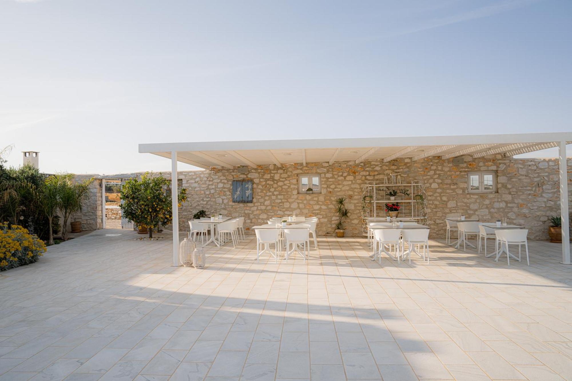 Ambelas Mare Apartments Exterior photo